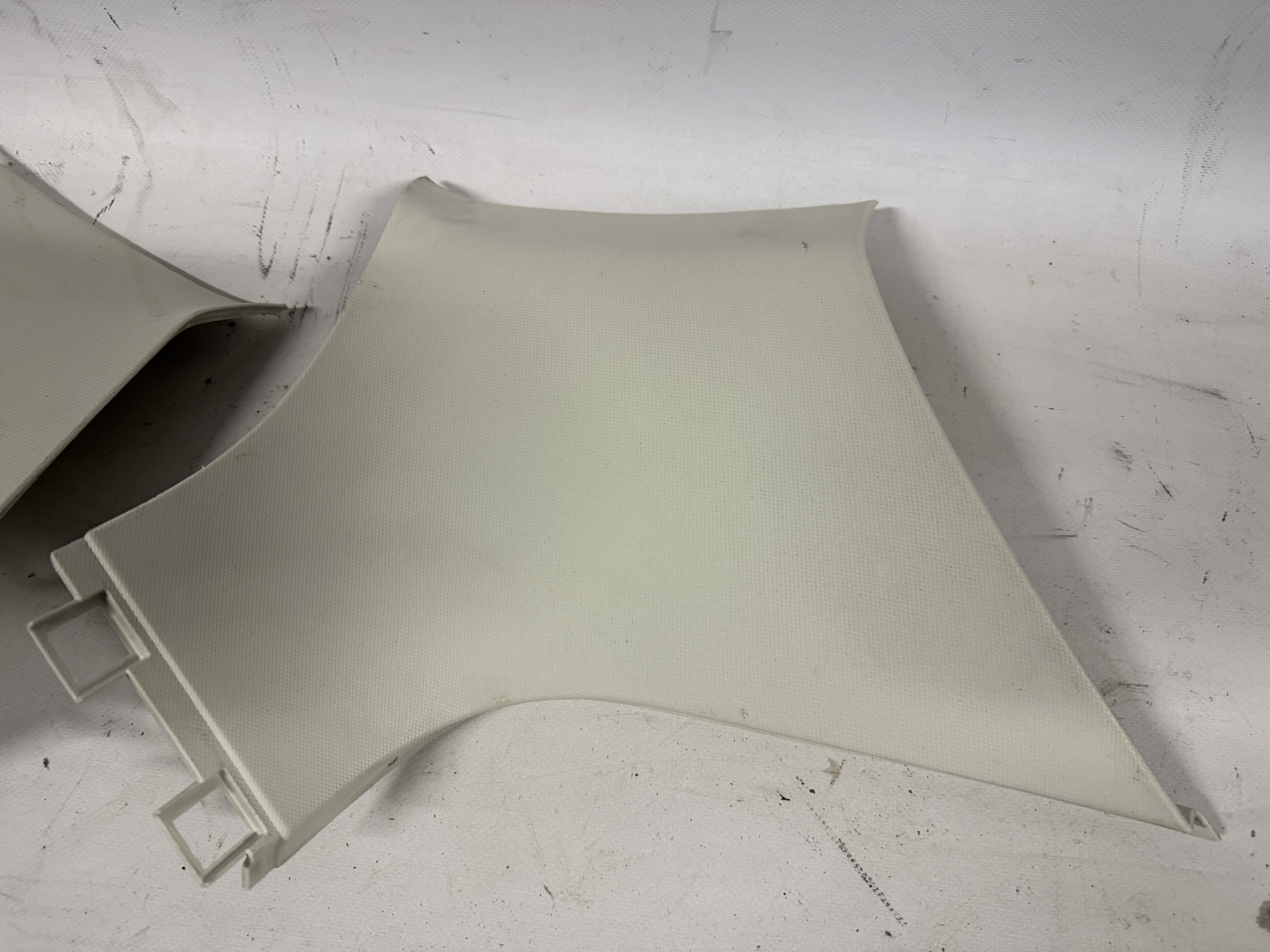 Panel D sloupku levý VW Passat B8 Variant 3G9867245
