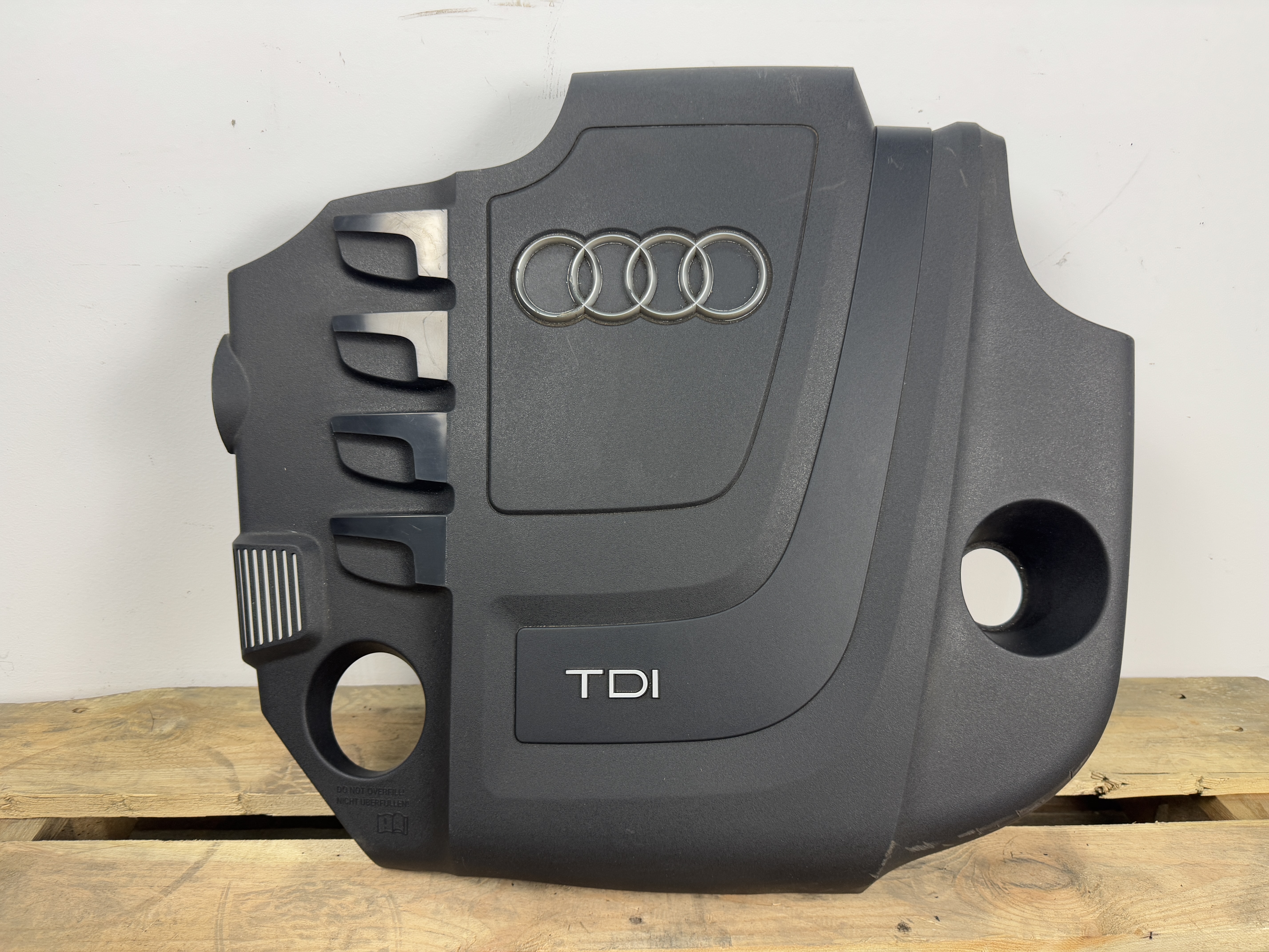 Horní kryt motoru Audi 2,0 TDi 03L103925Q